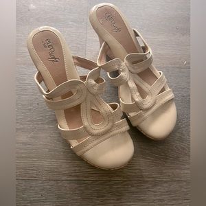 Women’s Wedge Sandals